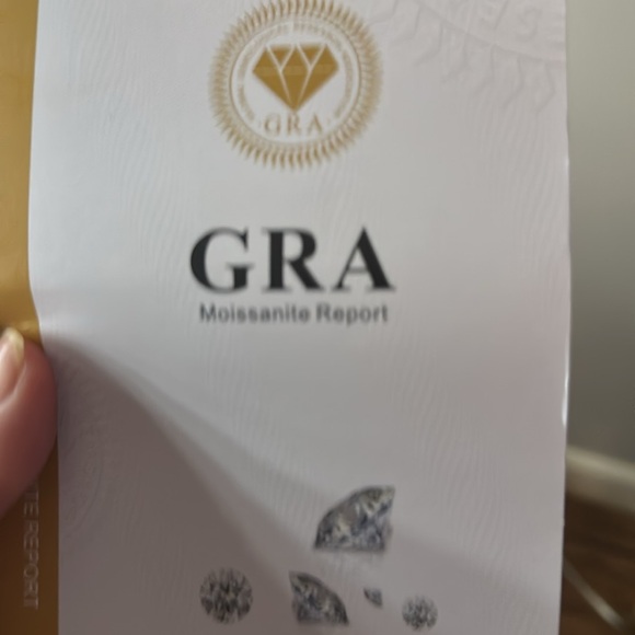 5 carats ring come with the box - Picture 5 of 6